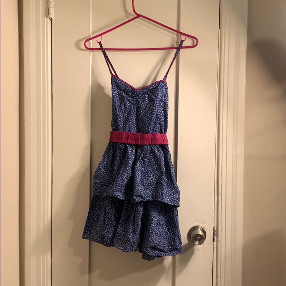 Flouncy, floral dress - a little country flair!
